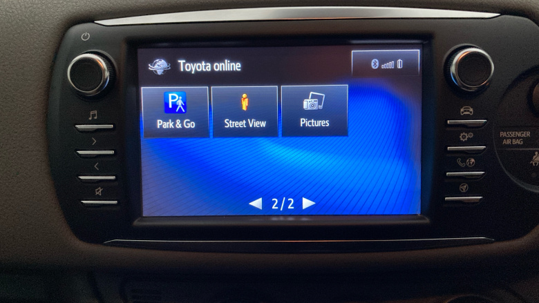 Toyota Yaris 1.5 VVT-i Icon Tech 5dr Petrol Hatchback